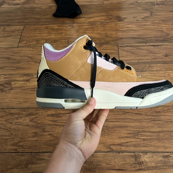 Lot of shoes authentic guarantee, ones in box are brand new the others are good - Picture 8 of 10